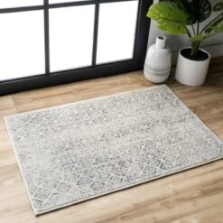 NuLOOM Sarina Diamonds Area Rug