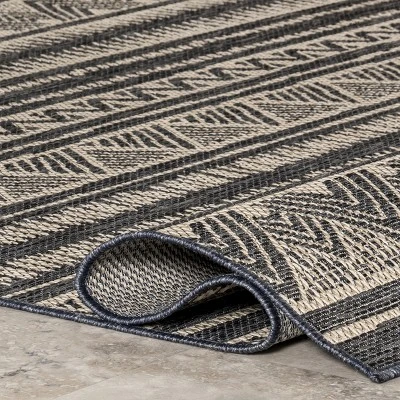 NuLOOM Maia Striped Indoor/Outdoor Area Rug 5 NuLOOM Maia Striped Indoor/Outdoor Area Rug - Image 3