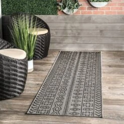 NuLOOM Outdoor Jamie Area Rug