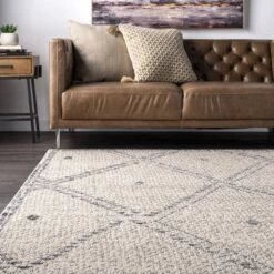 NuLOOM Blaine Dotted Diamond Area Rug 26 NuLOOM Blaine Dotted Diamond Area Rug -Home Decor Store GUEST 4285f8b4 7871 4516 81b0 b260b96e3656