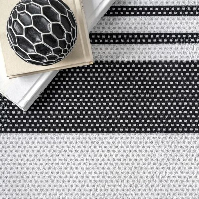 NuLOOM Lena Machine Washable Striped Area Rug 7 NuLOOM Lena Machine Washable Striped Area Rug - Image 5