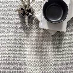 NuLOOM Ellis Hand Woven Farmhouse Plaid Fringe Area Rug 16 NuLOOM Ellis Hand Woven Farmhouse Plaid Fringe Area Rug -Home Decor Store GUEST 6a20f5b2 2d23 42b3 b739 2d6a5b8636d7