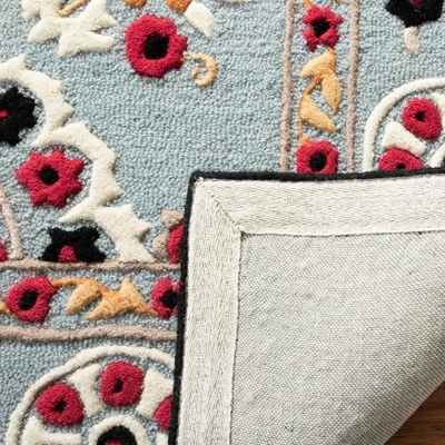 Joann Medallion Tufted Accent Rug - Safavieh 4 Joann Medallion Tufted Accent Rug - Safavieh - Image 2