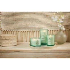 Glass Jar Candle Water Lily Pear - Chesapeake Bay Candle 12 Glass Jar Candle Water Lily Pear - Chesapeake Bay Candle -Home Decor Store GUEST 8e8e2e19 62a2 4b57 a20b 887b187b6582