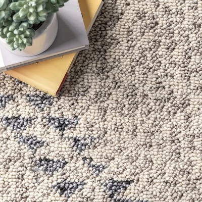 NuLOOM Blaine Dotted Diamond Area Rug 7 NuLOOM Blaine Dotted Diamond Area Rug - Image 5