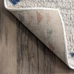 NuLOOM Nina Aztec Area Rug -Home Decor Store GUEST a7dd1b16 530c 49c4 8e10 216b932f33c0