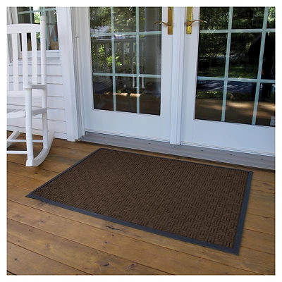 4'x6' Solid Doormat Brown - HomeTrax 3 4'x6' Solid Doormat Brown - HomeTrax