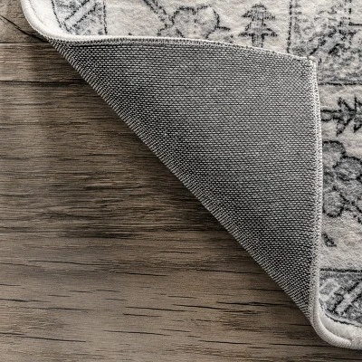 NuLOOM Parisa Vintage Medallion Bordered Area Rug 8 NuLOOM Parisa Vintage Medallion Bordered Area Rug - Image 6