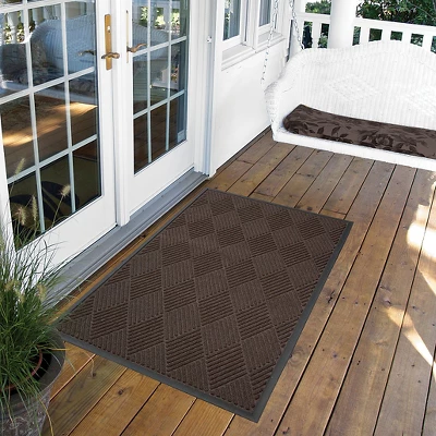 2'x3' Solid Diamond Doormat Brown/Black - HomeTrax 3 2'x3' Solid Diamond Doormat Brown/Black - HomeTrax